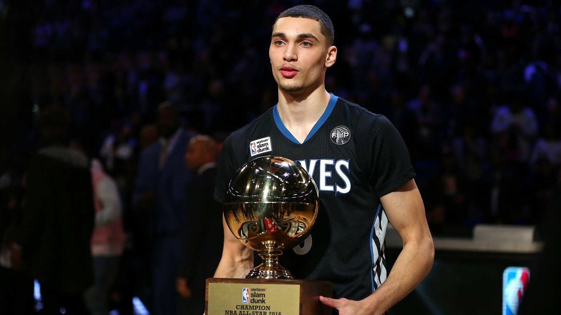 NBA球星拉文宣布赛季报销，公牛进军季后赛形势堪忧，拉文nba数据