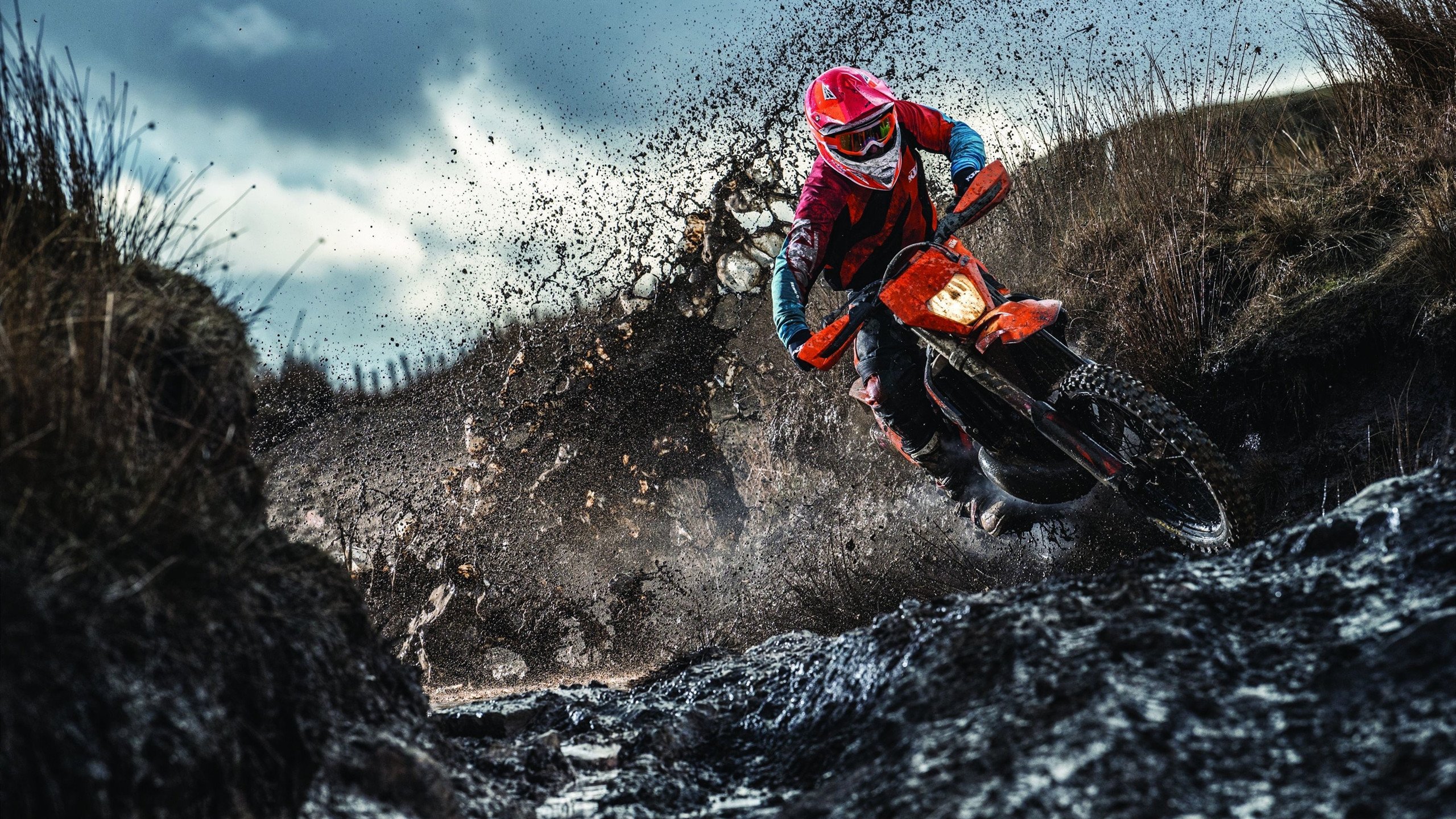 上港阵容曝光，主教练布局独特备战全力，上海上港队教练是谁